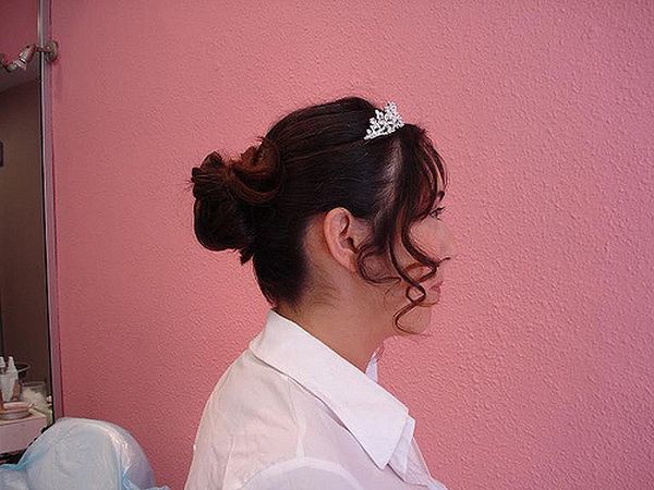 mono-italiano-peinado-corona