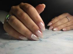 Manicura brillantes 1