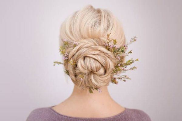 Teñirse rubio platino casa  1