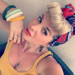 Mujer con estilo Pin Up