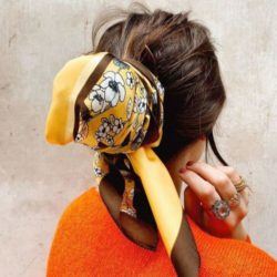 Turbante o pañuelo en la cabeza como coletero