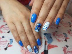 Uñas con Stitch