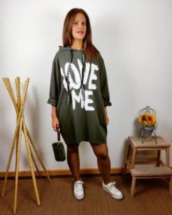 Vestido sudadera con zapatillas