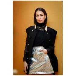 Hiba Abouk corte bob asimétrico