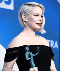 Michelle William pelo corto asimétrico