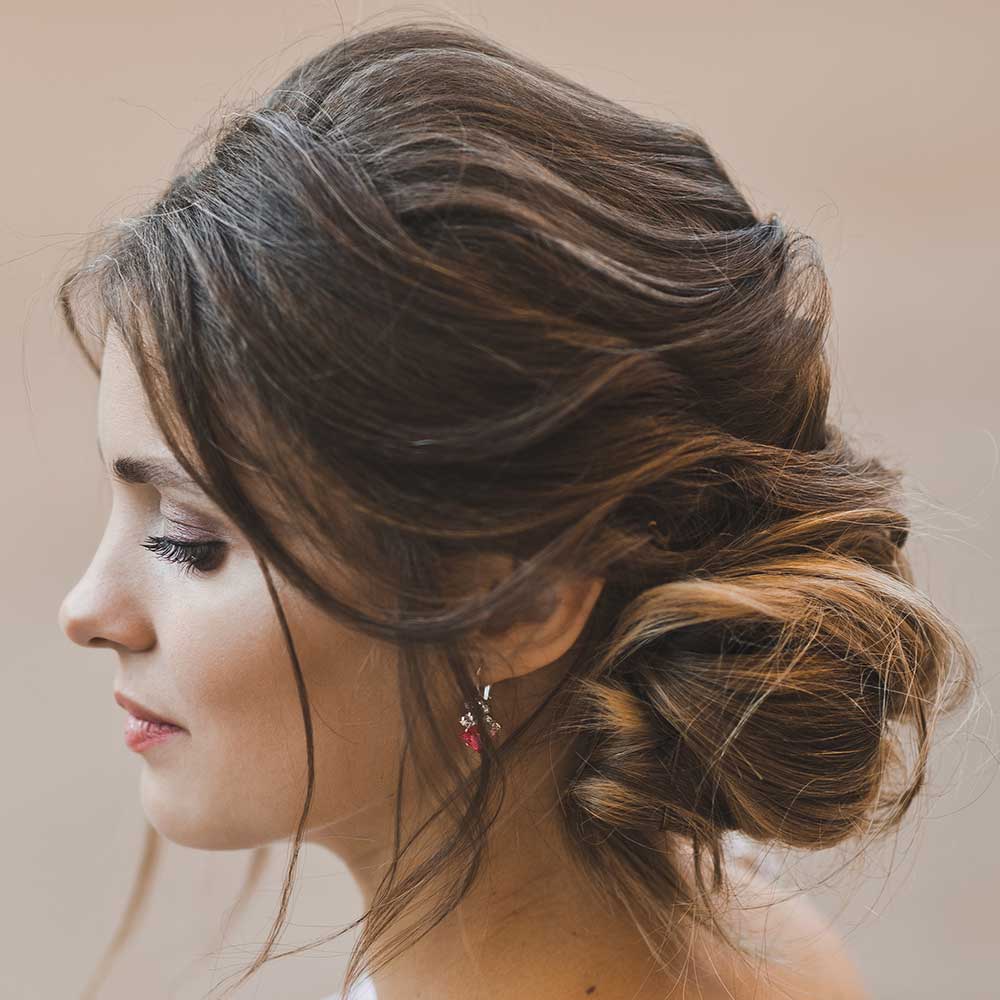 Peinado romÃ¡ntico y suave para cabello largo