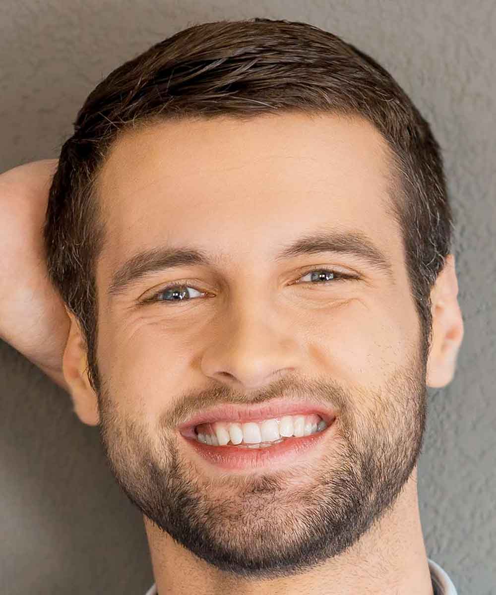 Hombre pelo corto y liso Hombre pelo corto y liso