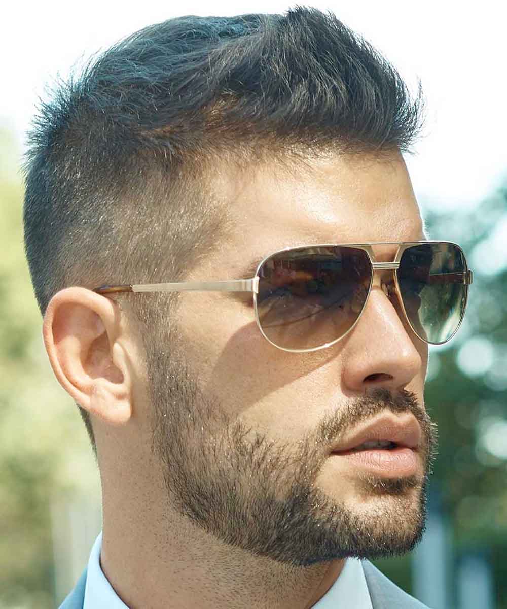 Hombre de pelo corto barba Hombre de pelo corto barba