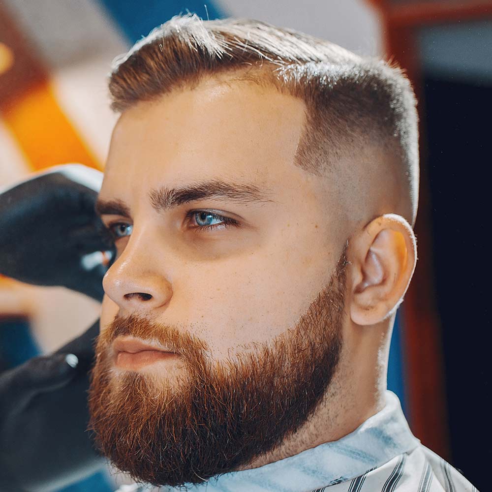 Hombre de pelo corto barba Hombre de pelo corto barba