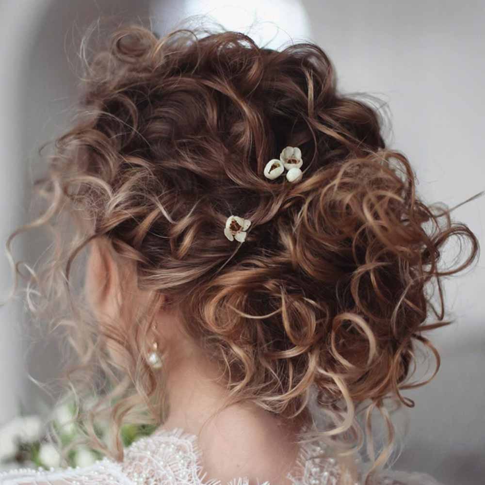 MoÃ±o de pelo rizado