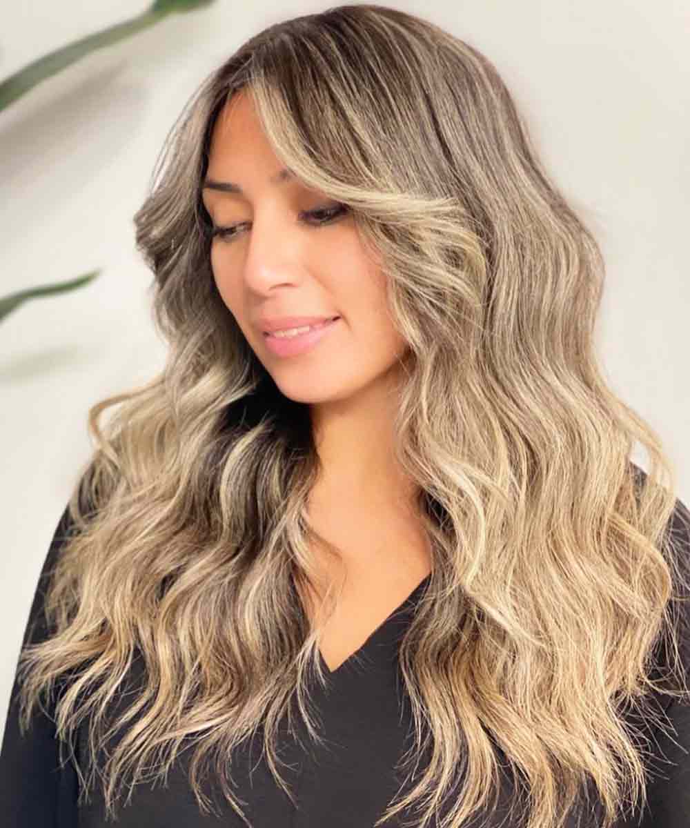 Cortes de pelo largo y ondulado quiff verano