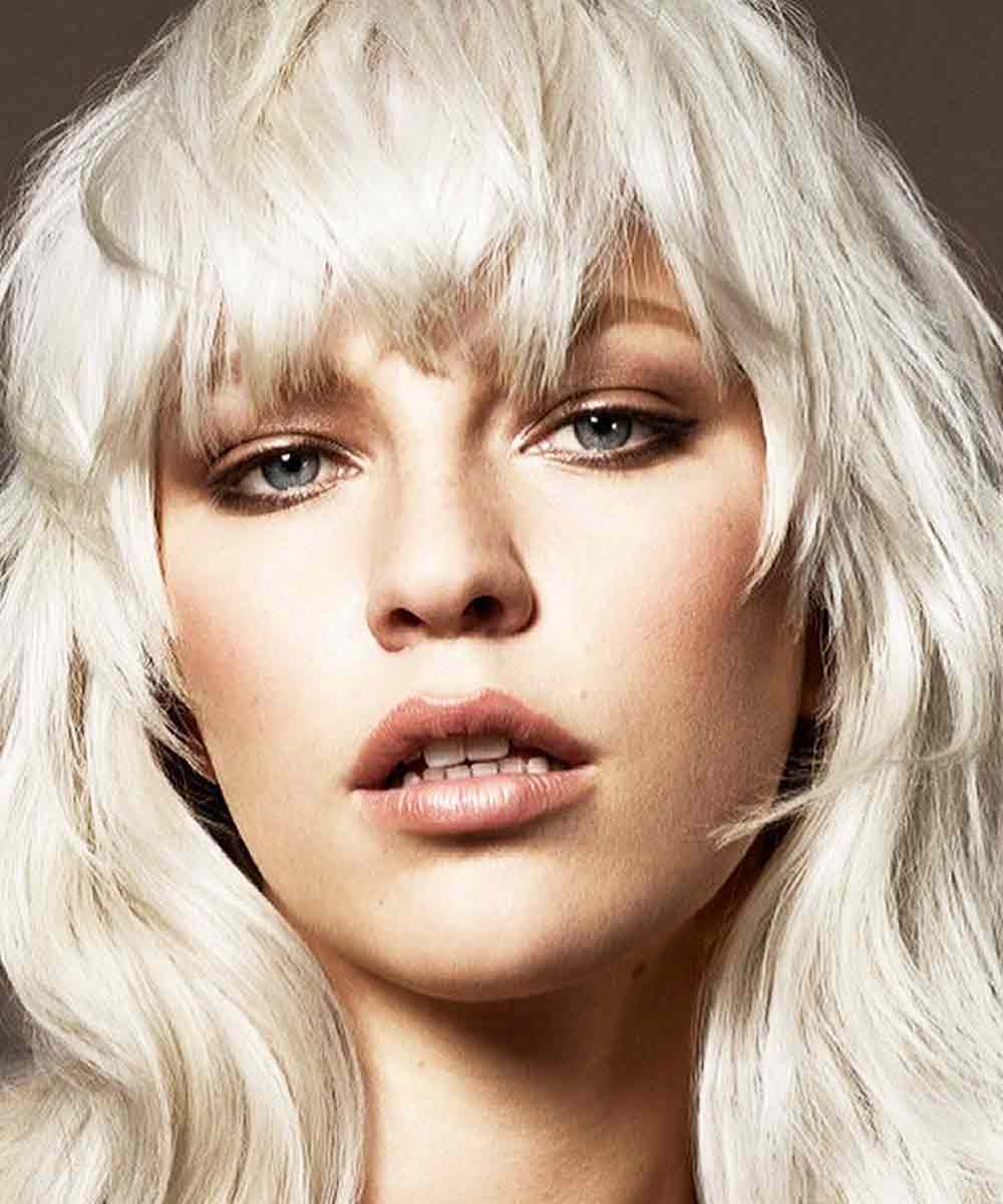 Cortes de pelo largo con flequillo primavera verano