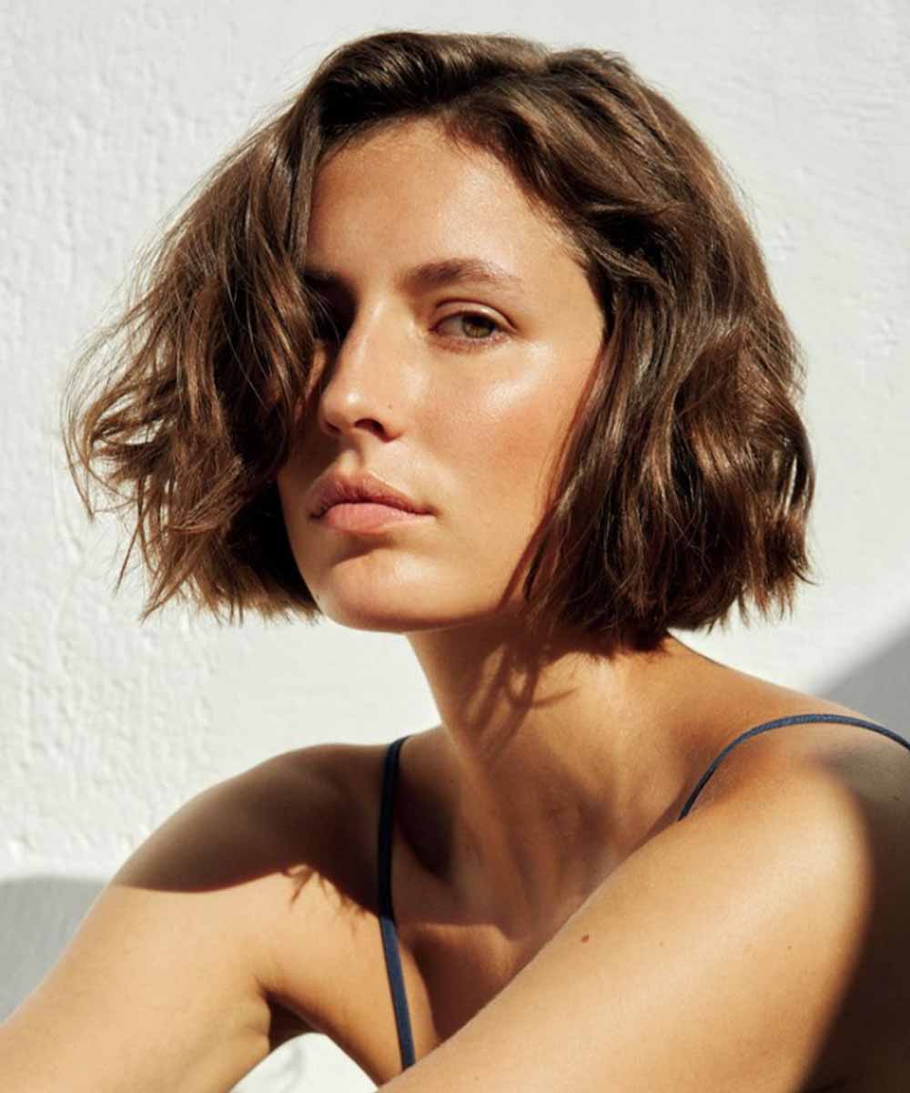 Pelo medio corto de verano