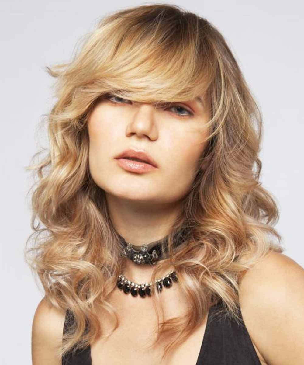 Cortes de pelo medio ondulado Cortes de pelo medio ondulado