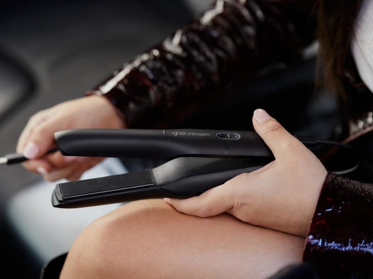 Ghd unplugged: nuestra opinión de la plancha inalámbrica de ghd -  Blogmujeres.com