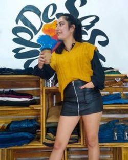 Mini falda con chaleco