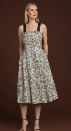 Vestido midi evasé bordado El Corte Inglés